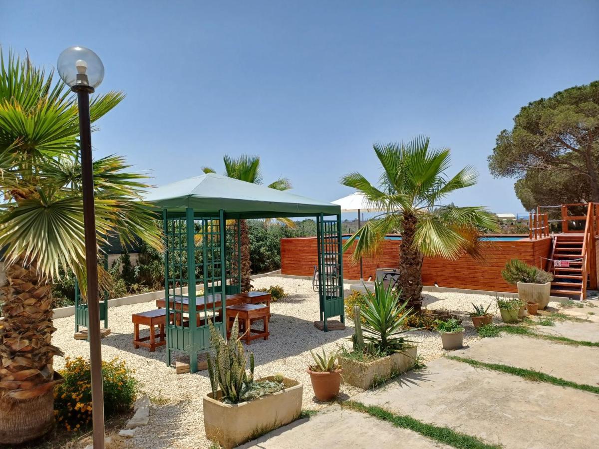 سانتا كروتْشّي كاميرينا Turtle Island Apartments المظهر الخارجي الصورة